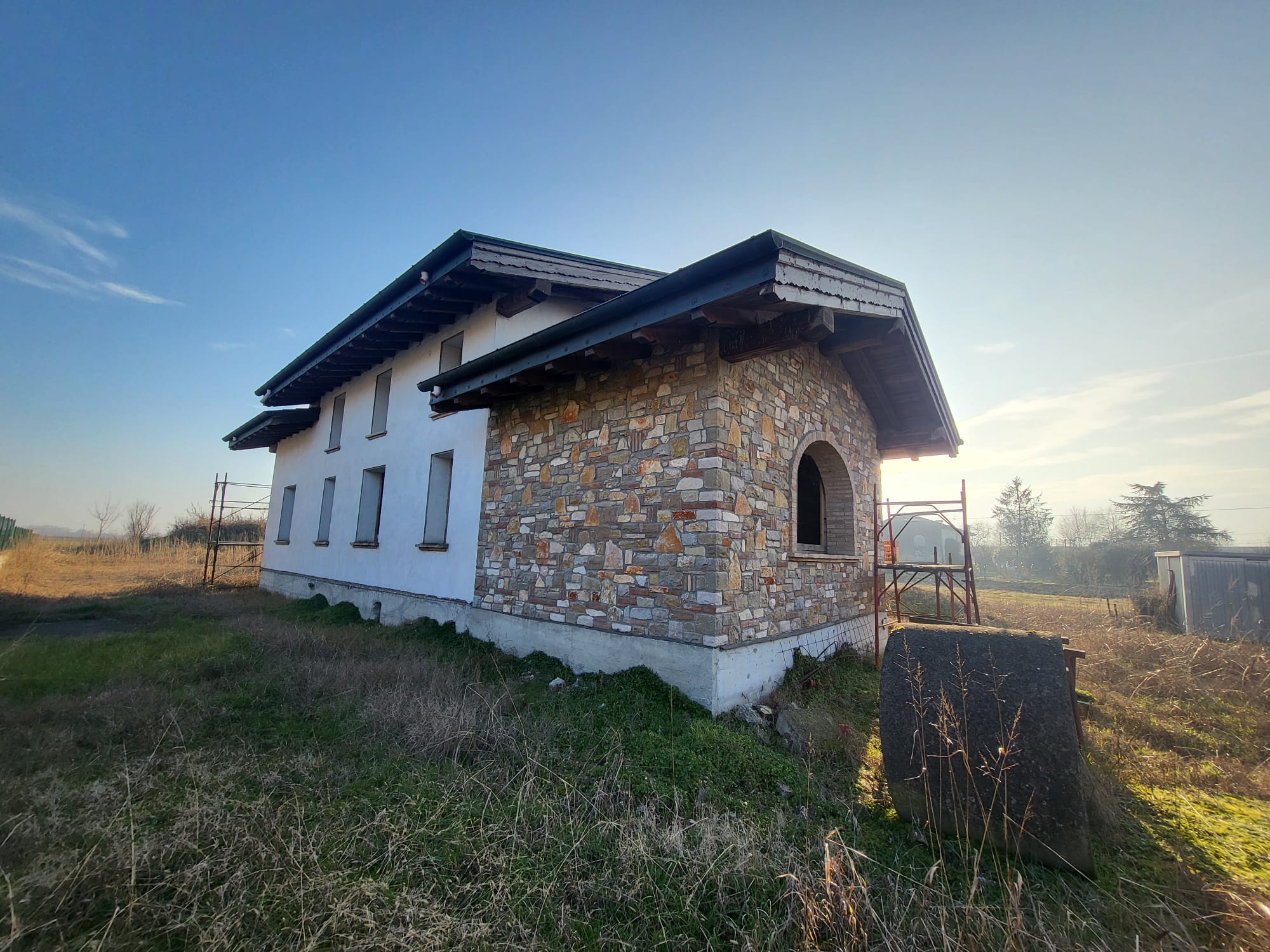 Villa singola al grezzo a 3 Km da Suzzara