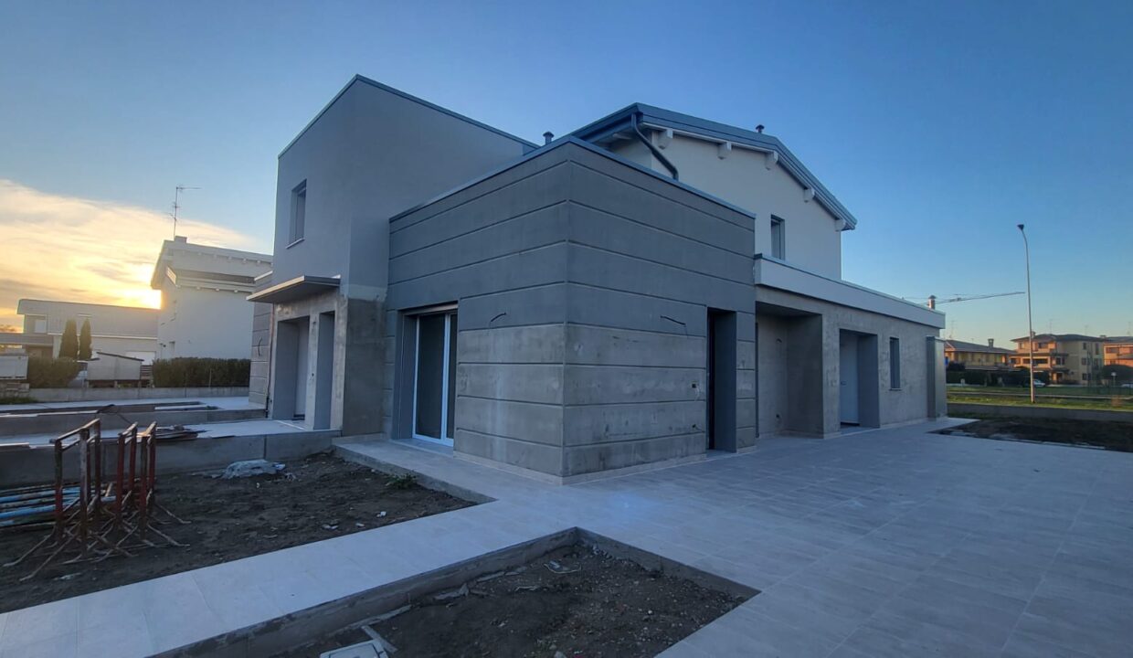 WhatsApp Image 2025-11-03 at 17.58.49