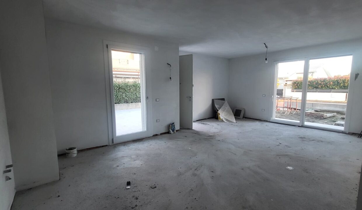 WhatsApp Image 2025-11-03 at 17.58.50 (1)