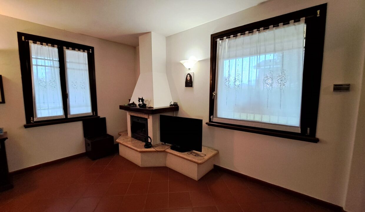 WhatsApp Image 2024-10-08 at 11.26.40 (5)