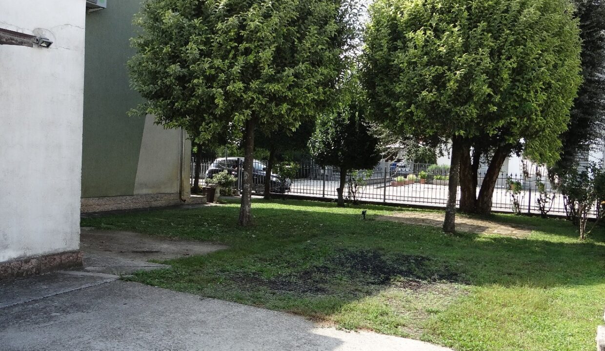WhatsApp Image 2025-10-02 at 20.27.34 (4)
