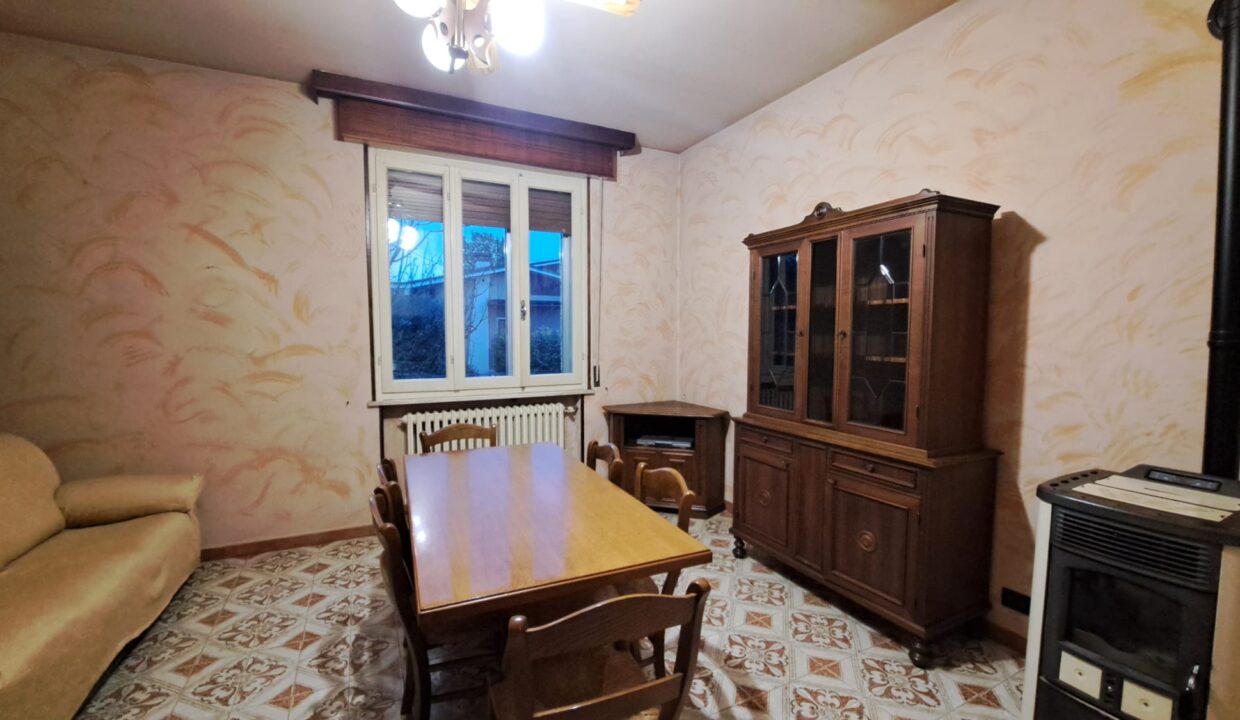 WhatsApp Image 2025-10-27 at 11.31.08 (1)