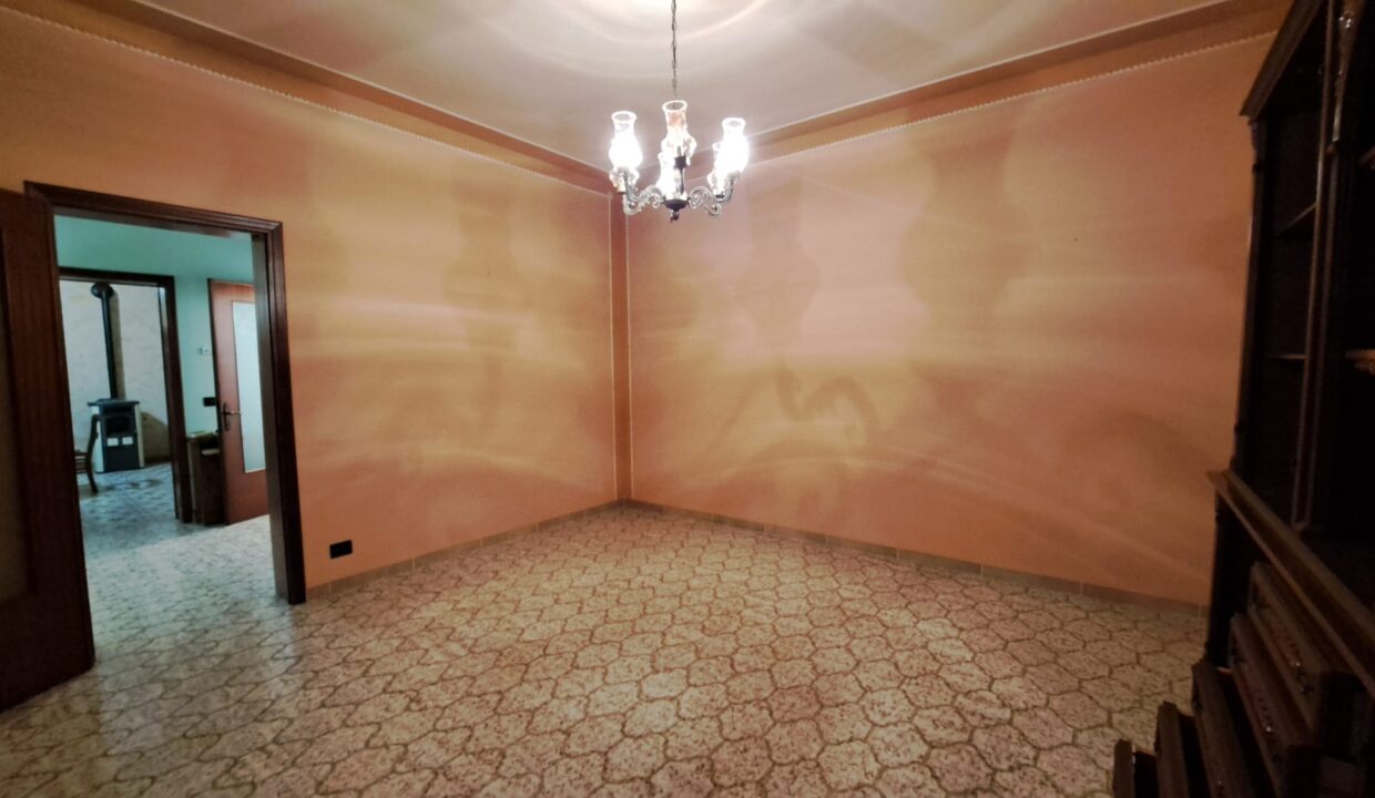 WhatsApp Image 2025-10-27 at 11.31.10 (2)