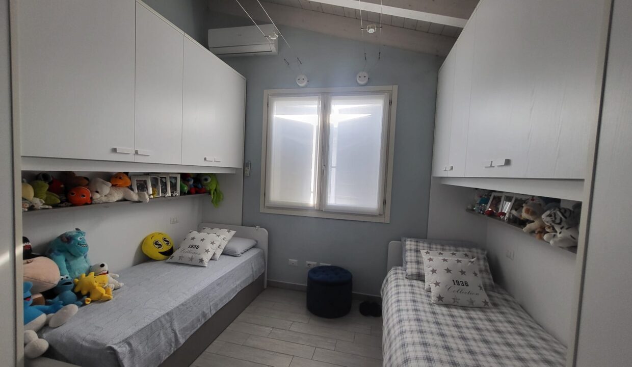 WhatsApp Image 2025-11-12 at 17.19.28 (2)