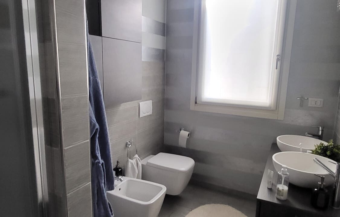 WhatsApp Image 2025-11-12 at 17.19.29 (1)