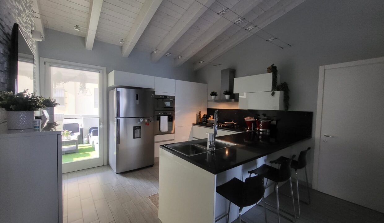 WhatsApp Image 2025-11-12 at 17.20.19 (2)