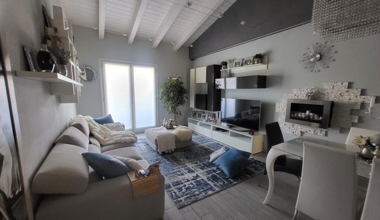 WhatsApp Image 2025-11-12 at 17.20.20 (5)