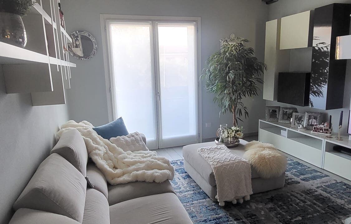 WhatsApp Image 2025-11-12 at 17.20.21 (1)