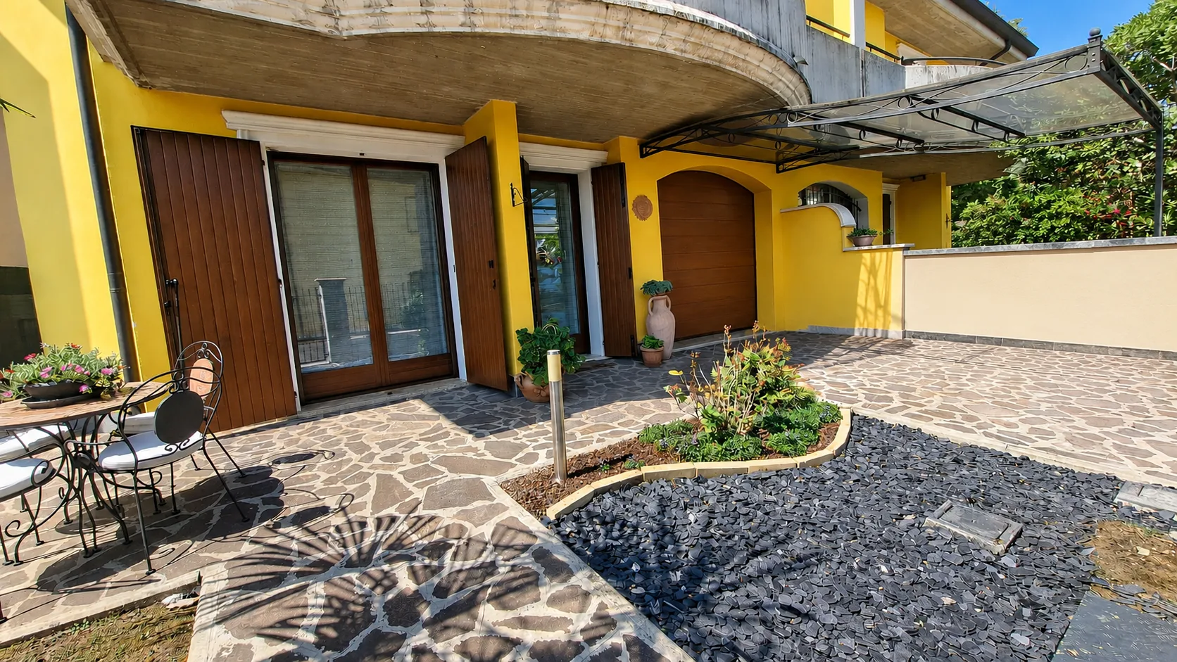 Villa bifamiliare a Suzzara — foto principale