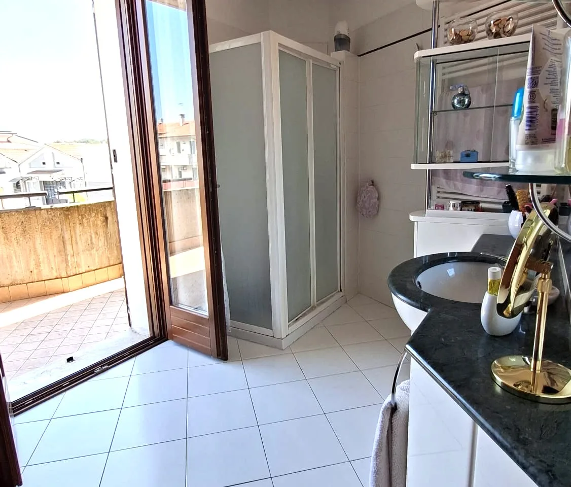 Villa bifamiliare a Suzzara — foto 10