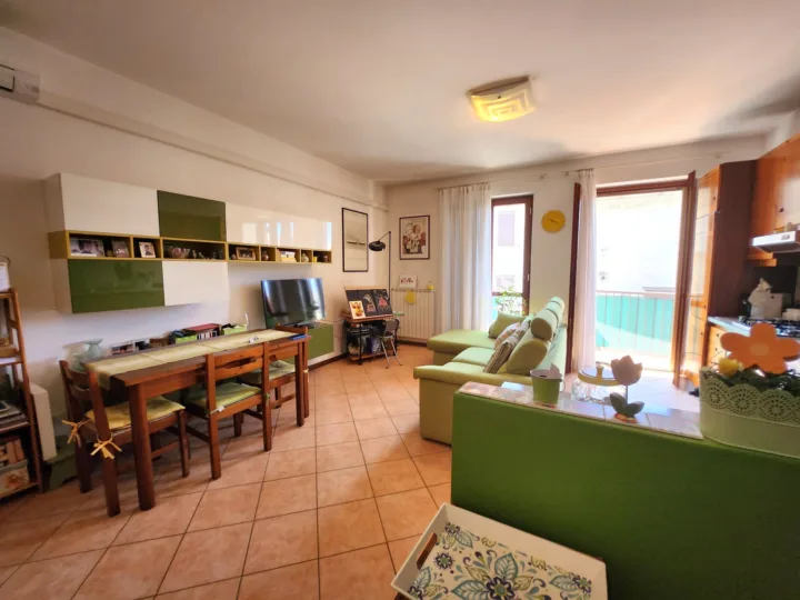 Appartamento con 2 letto a Suzzara — 